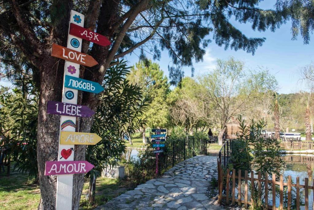Otantik Tas Ev Bed & Breakfast Dalaman Eksteriør bilde