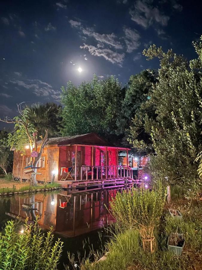 Otantik Tas Ev Bed & Breakfast Dalaman Eksteriør bilde
