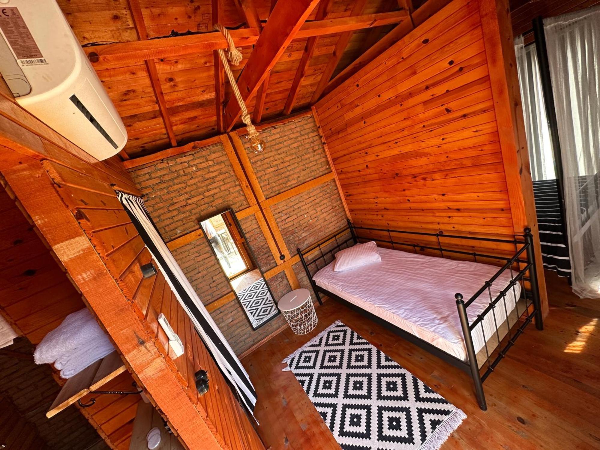 Otantik Tas Ev Bed & Breakfast Dalaman Eksteriør bilde