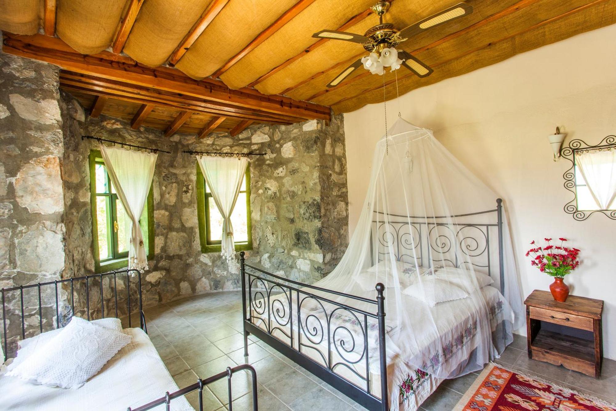 Otantik Tas Ev Bed & Breakfast Dalaman Eksteriør bilde