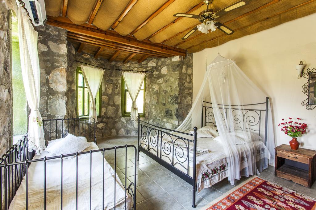 Otantik Tas Ev Bed & Breakfast Dalaman Eksteriør bilde